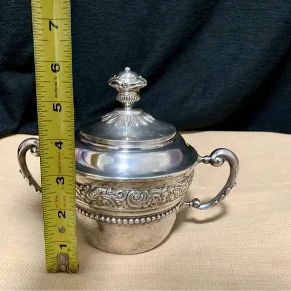 Vintage Silverplate Lidded Sugar Bowl Ornate Floral Dual Handle "M.E. Plateado” - Picture 7 of 8